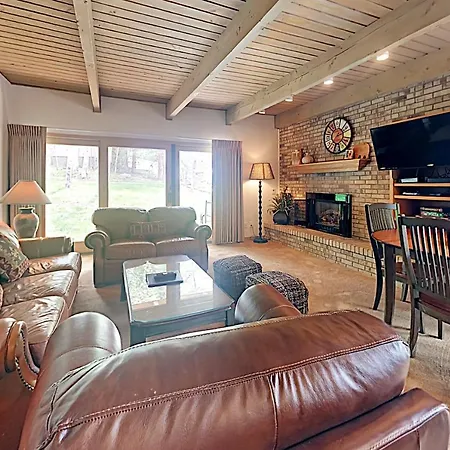 Timberline Condominiums 2 Bedroom Deluxe Unit A2E